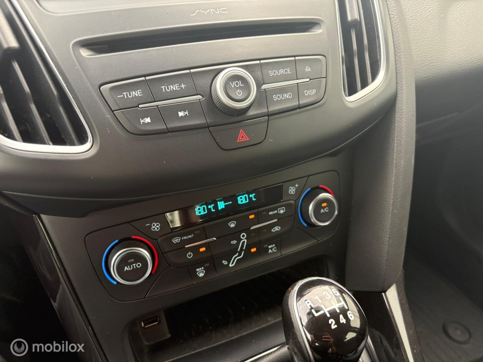 Foto 12 van Ford Focus 1.0 Titanium | Nieuwe Distributieriem