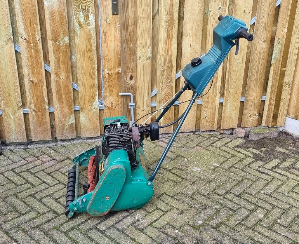 Qualcast 43S benzine kooimaaier, Tuin en Terras, Grasmaaiers, Ophalen, Gebruikt, Benzine-grasmaaier, 50 cm of meer