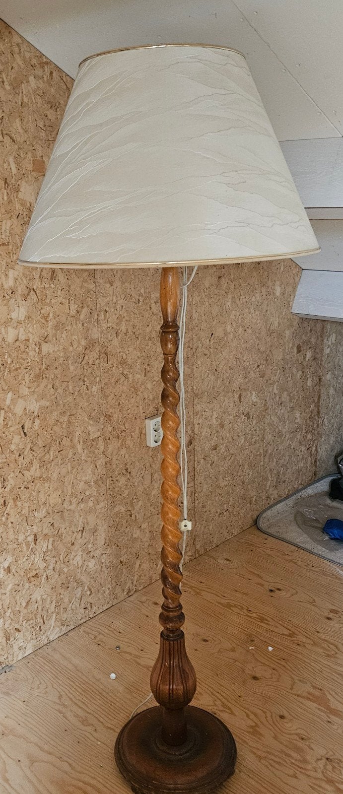 Vintage houten vloerlamp met stoffen kap, Ophalen, Gebruikt, Vintage, Klassiek, 150 tot 200 cm