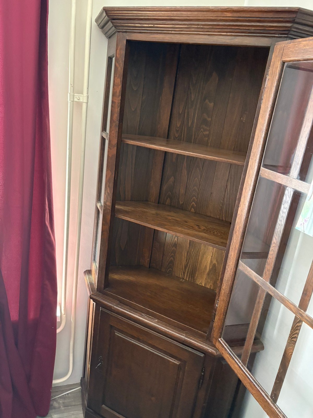 Donker Eiken Hoek Vitrinekast, Huis en Inrichting, Ophalen, 200 cm of meer, 50 tot 100 cm, 50 tot 75 cm