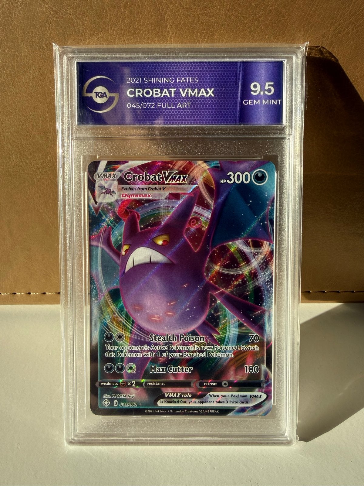 Crobat VMAX 045/072 Full Art TGA 9.5 Gem Mint Pokémon Kaart, Ophalen of Verzenden, Zo goed als nieuw, Losse kaart