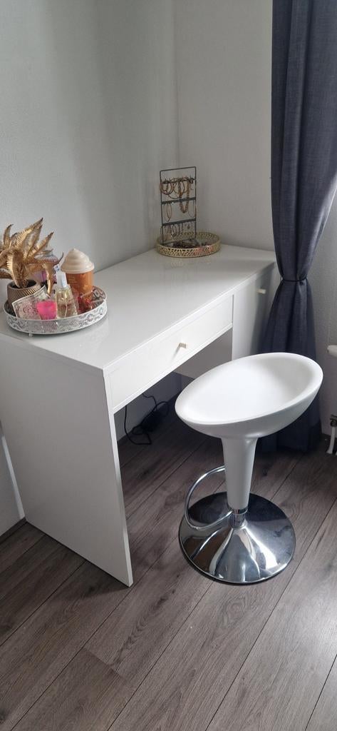 Ikea Malm toilet/make-up tafel - Wit, zo goed als nieuw, Ophalen, 100 tot 150 cm, Modern, Scandinavisch, Zo goed als nieuw