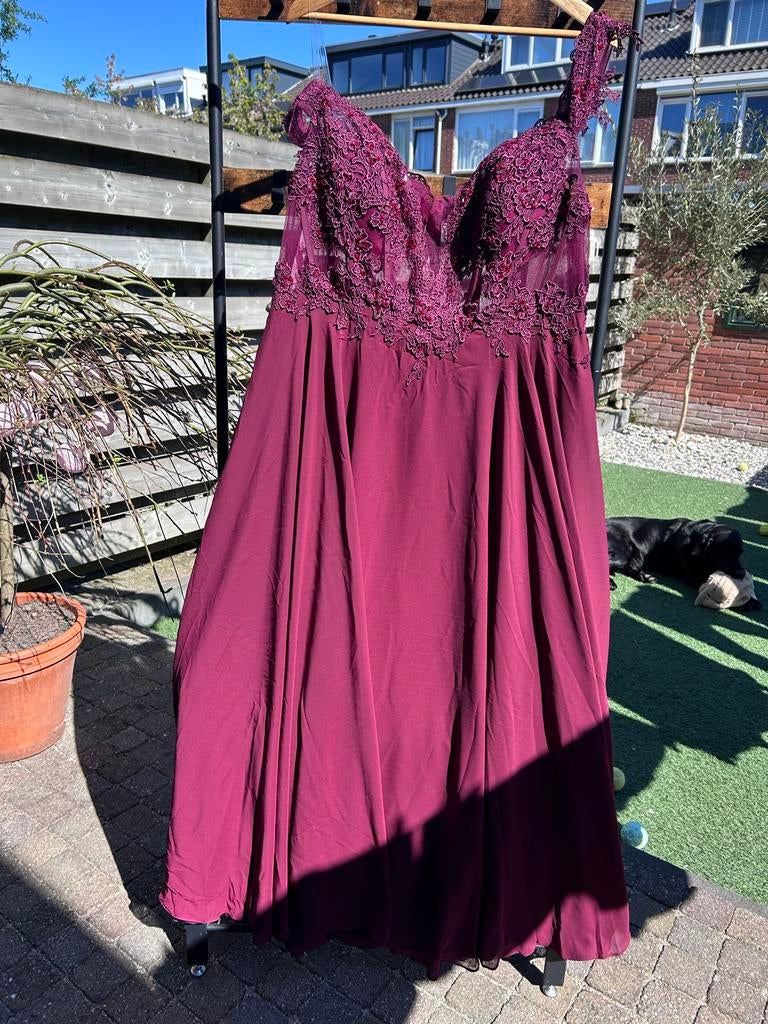 Nieuwe Bordeaux Rode Trouw/Gala Jurk JJ House - Maat XL/XXL, Kleding | Dames, Ophalen of Verzenden, Nieuw, Rood, Trouwjurk
