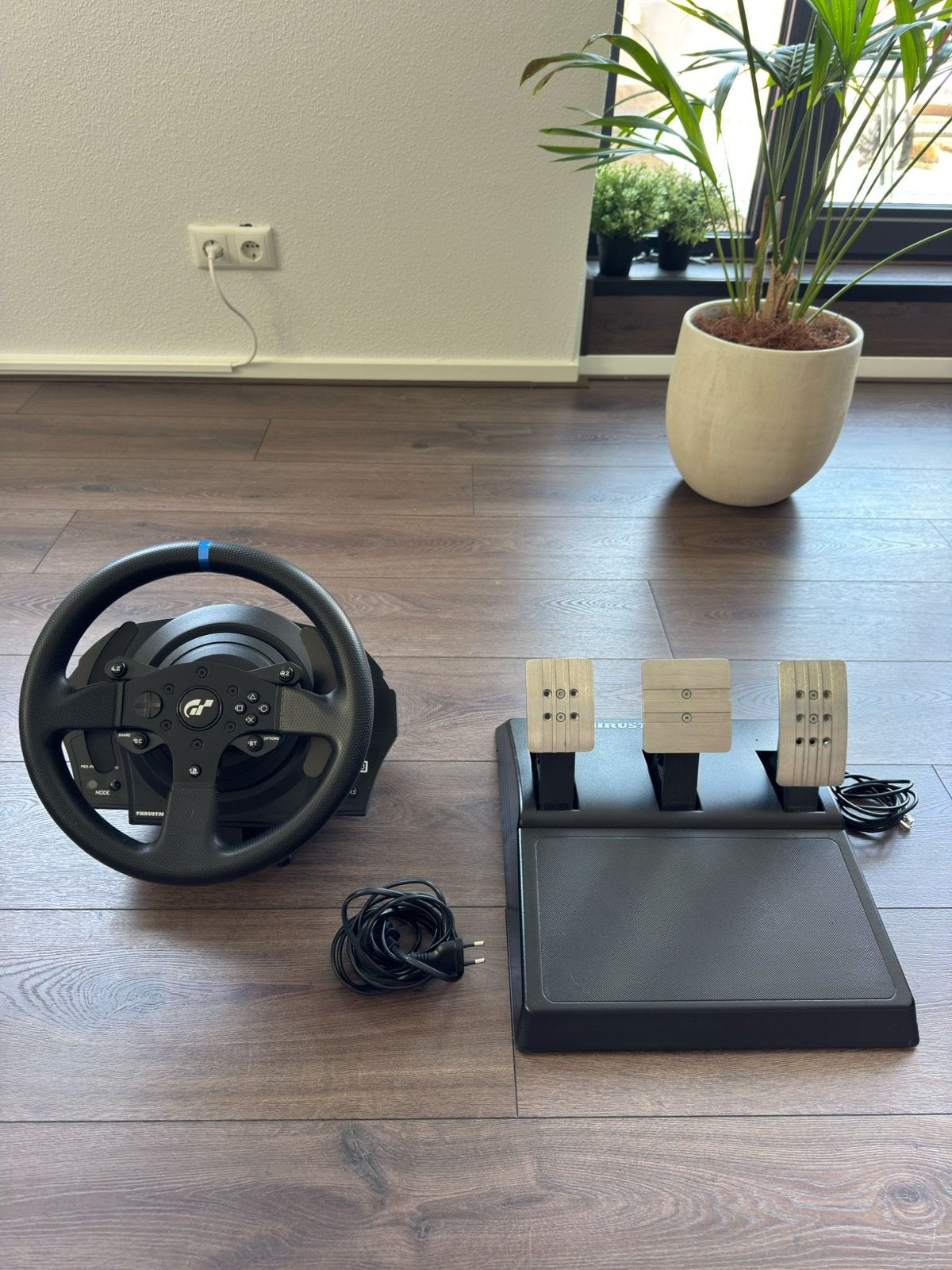Thrustmaster T300 RS, Ophalen, Zo goed als nieuw, Stuurtje of Sportattribuut