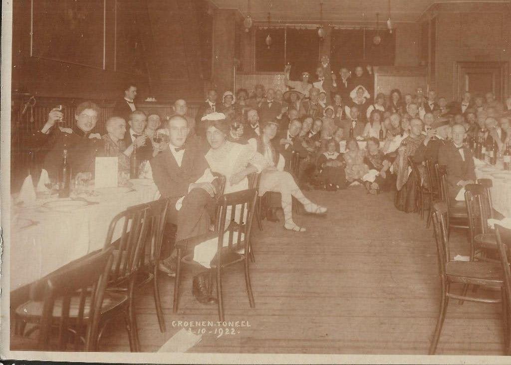 Utrecht Groenen Toneel Aan het Diner 3-10 1922 Foto, Verzamelen, Ophalen of Verzenden, Voor 1920, Ongelopen, Utrecht