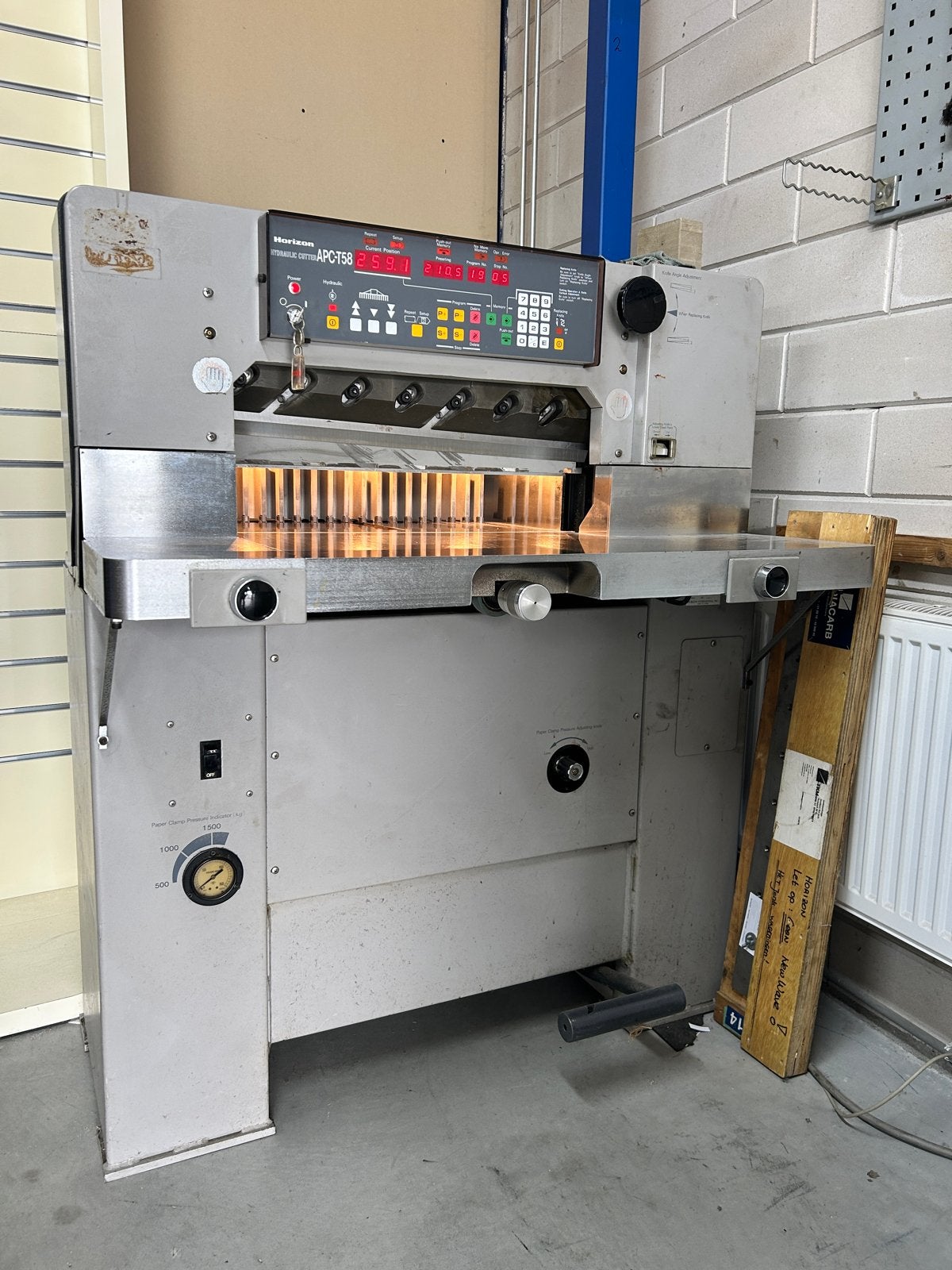 Hydraulische Papiersnijder Horizon APC-T58, Diversen, Ophalen