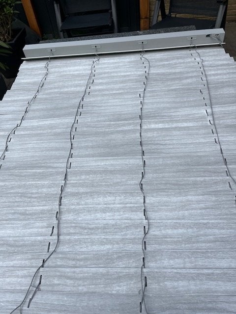 Sunway lichtgrijze kunststof raambekleding 101x180 T.e.a.b., Ophalen, Jaloezie, Overige merken, 180 cm
