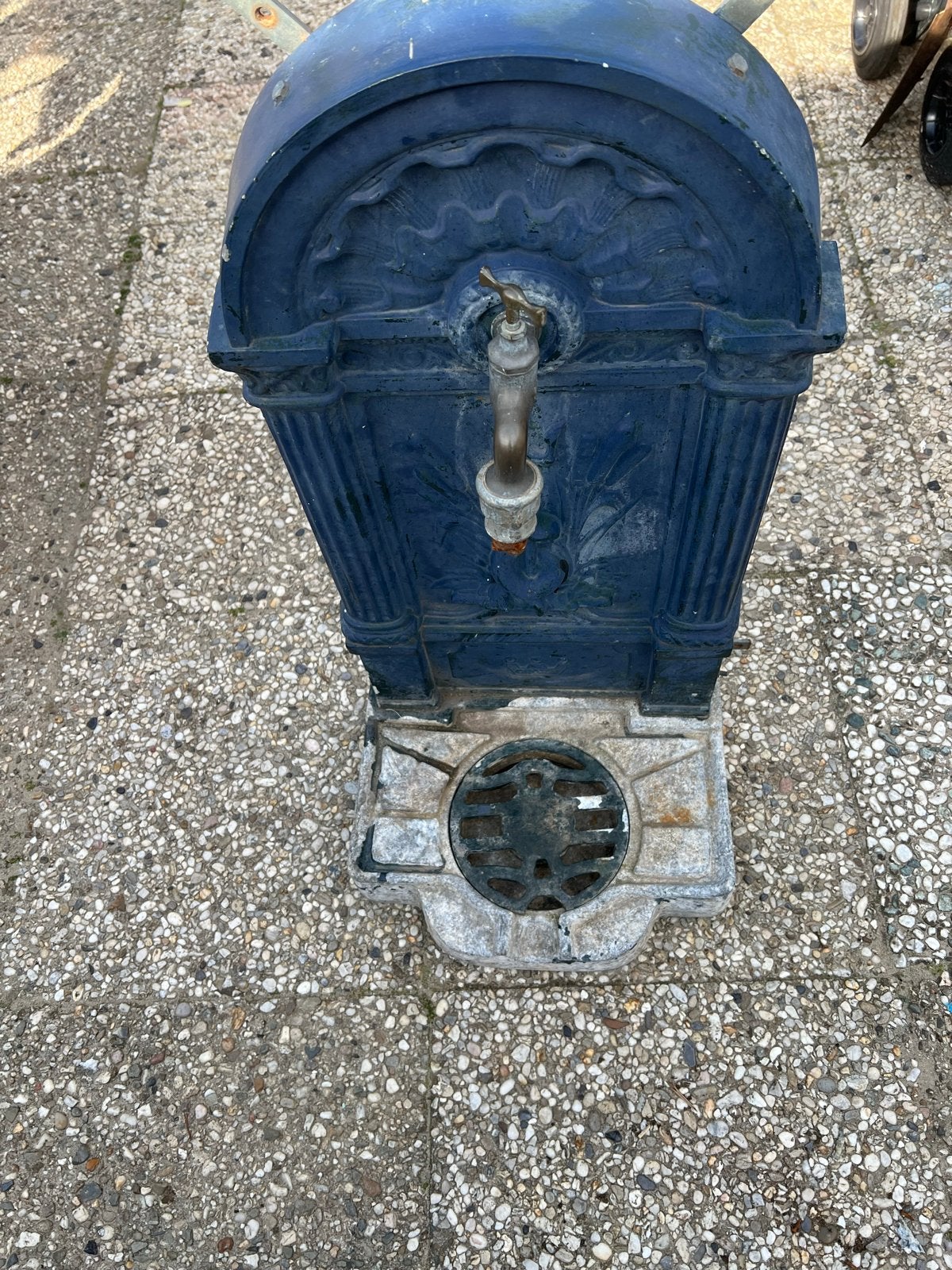 Antieke fontein van gietijzeren met kraan, Ophalen of Verzenden, Gebruikt