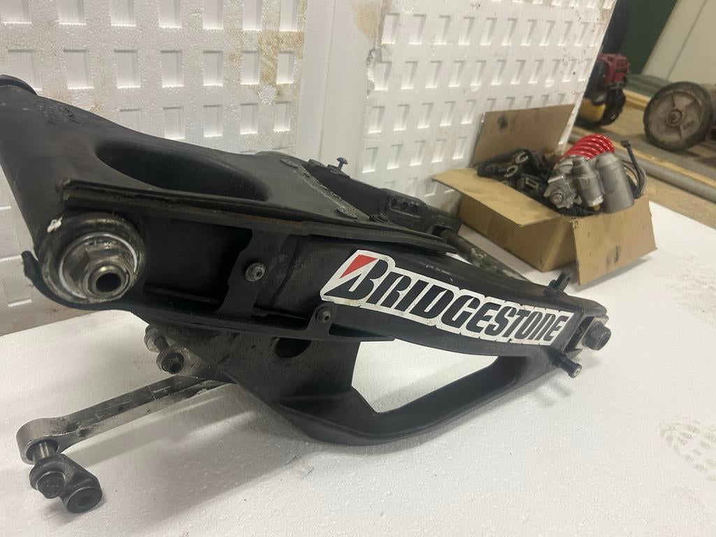 Yamaha R1 2008-2009 Achterbrug compleet met toebehoren, Motoren, Ophalen of Verzenden, Gebruikt
