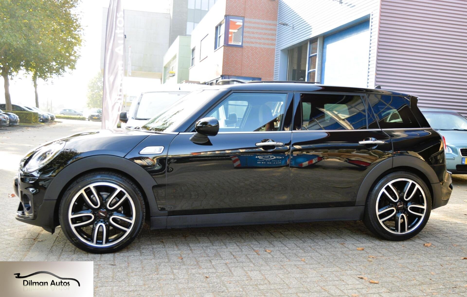 Mini Clubman 2.0 John Cooper Works Chili|Aut|Pano|Leder|Navi, Auto's, Mini, 1998 cc, Gebruikt, Met garantie (alle), Zwart