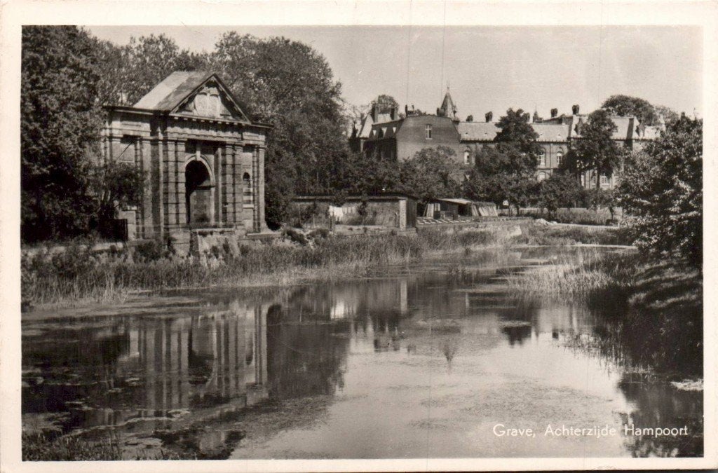 Grave, Achterzijde Hampoort, Ophalen of Verzenden, Voor 1920
