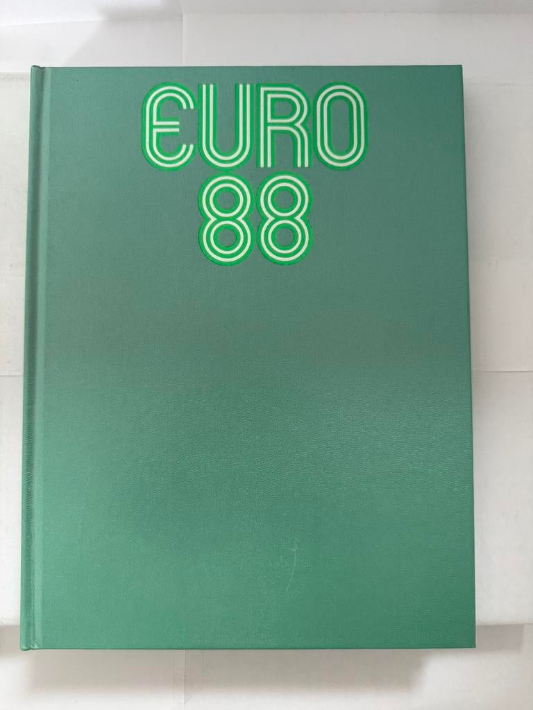 EURO ’88 – Bijzondere uitgave | Profsport München (1988), Diverse auteurs, Ophalen of Verzenden, Zo goed als nieuw, Balsport