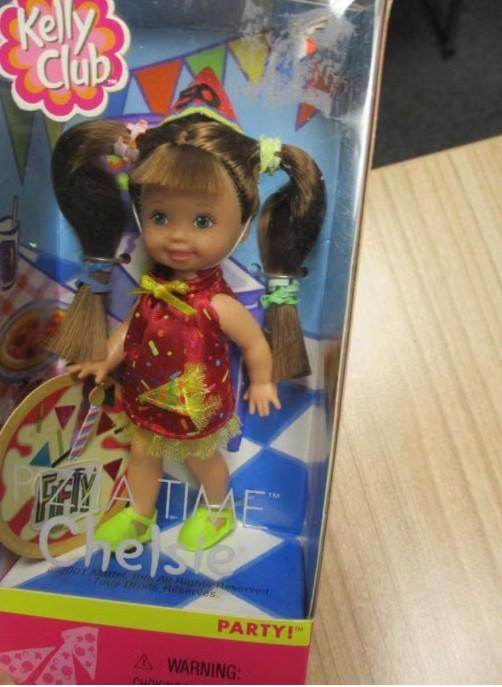 2001 BARBIE/KELLY CLUB PIZZA TIME CHELSIE NIEUW, Verzamelen, Verzenden, Nieuw, Fashion Doll