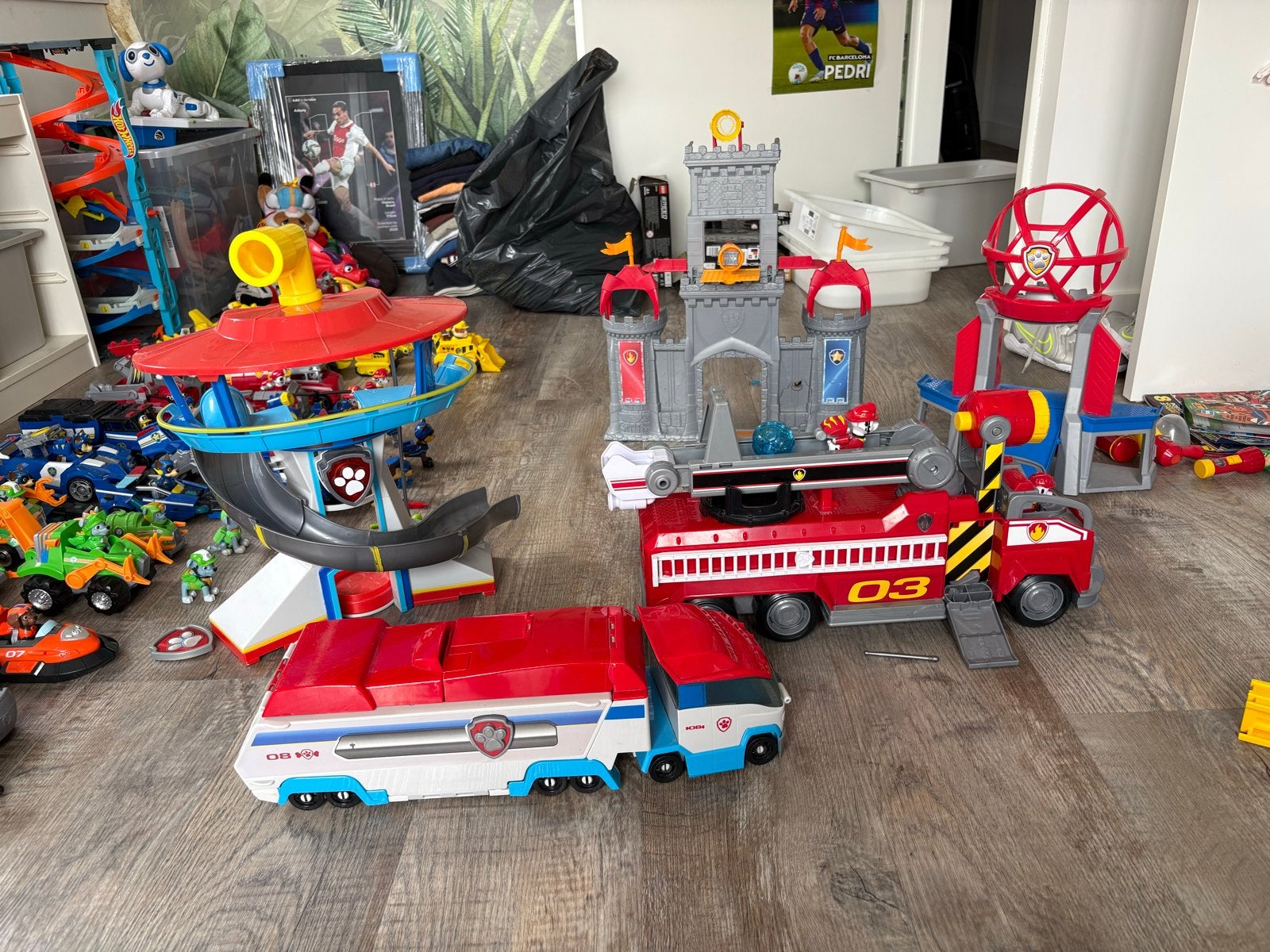 Grote Paw Patrol collectie: voertuigen, torens en meer!, Ophalen of Verzenden, Zo goed als nieuw