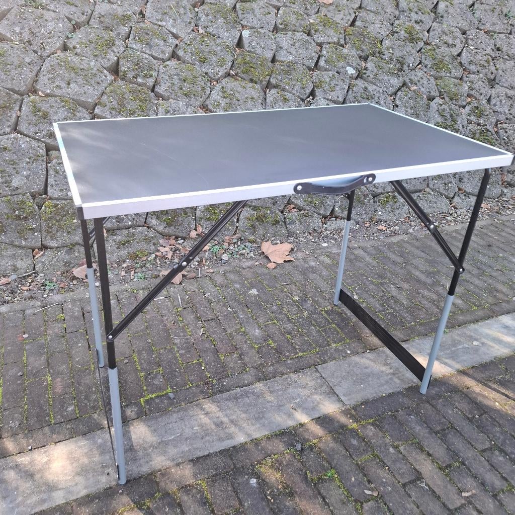 campingtafel , verkooptafel , bijzettafel, Ophalen, Zo goed als nieuw, Campingtafel