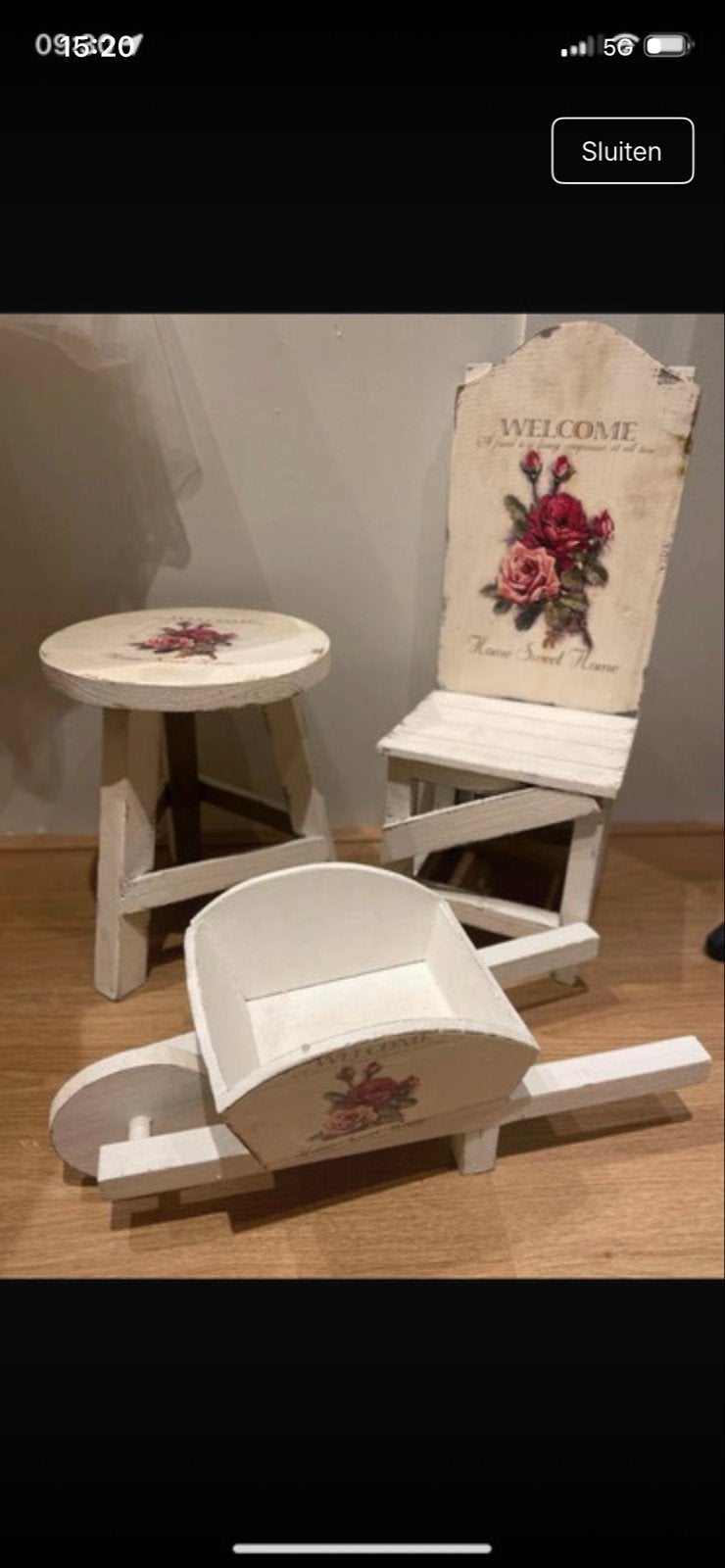 Decoratieve set: krukje, stoel en kruiwagen met rozenprint, Ophalen, Hout, Gebruikt, Landelijk