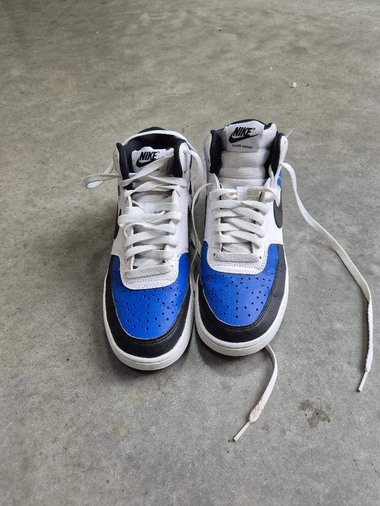 blauwe  nike basketbal schoenen, Nike, Overige typen, Ophalen of Verzenden, Zo goed als nieuw