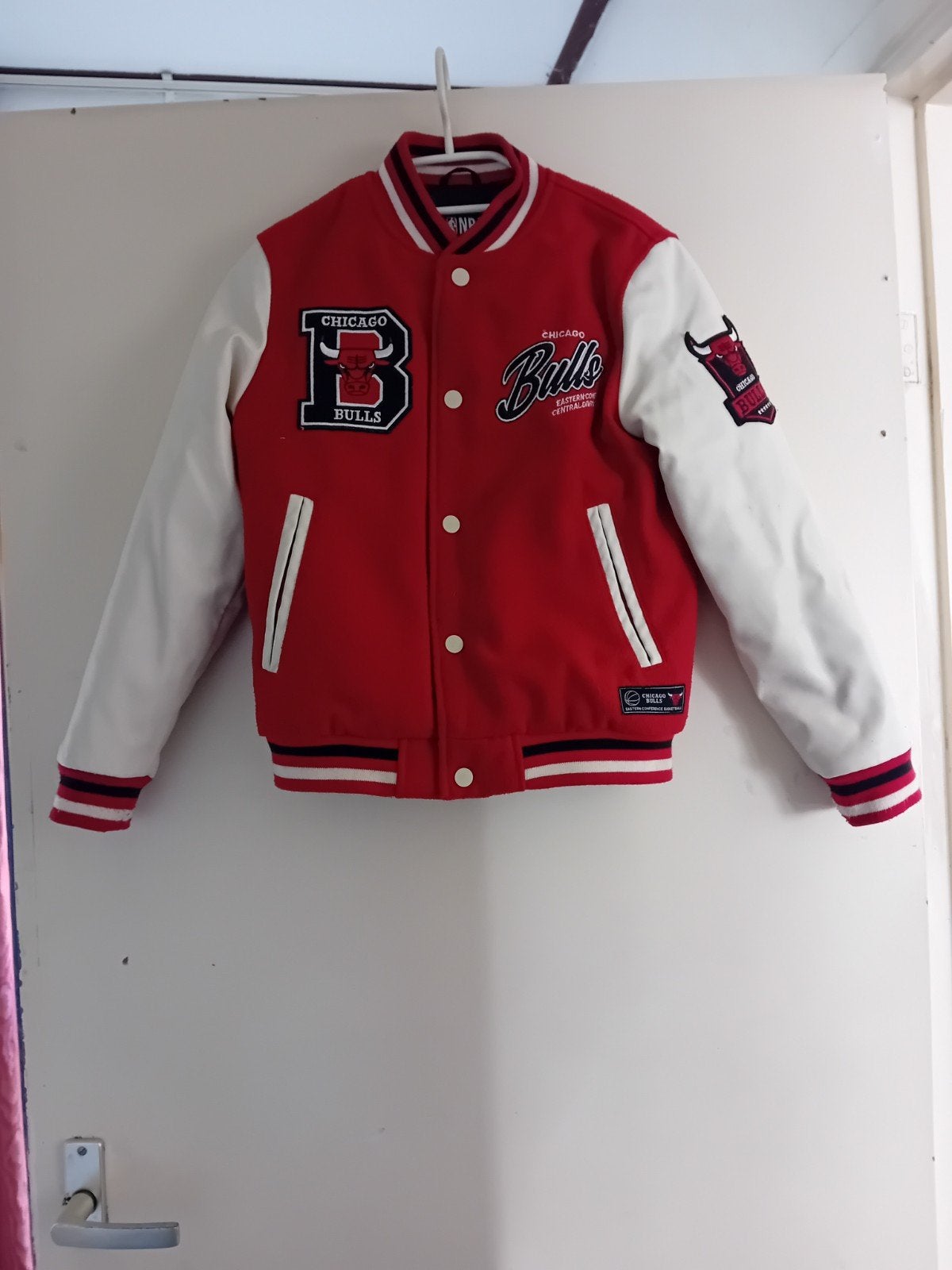 stoere jas 134/140, Gebruikt, Jongen of Meisje, Ophalen of Verzenden, NBA
