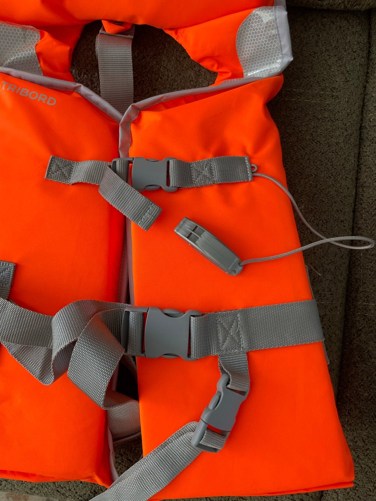 Tribord Zwemvest 60-70kg met Veiligheidsfluit en Beenband, Ophalen, Zo goed als nieuw, Overige typen
