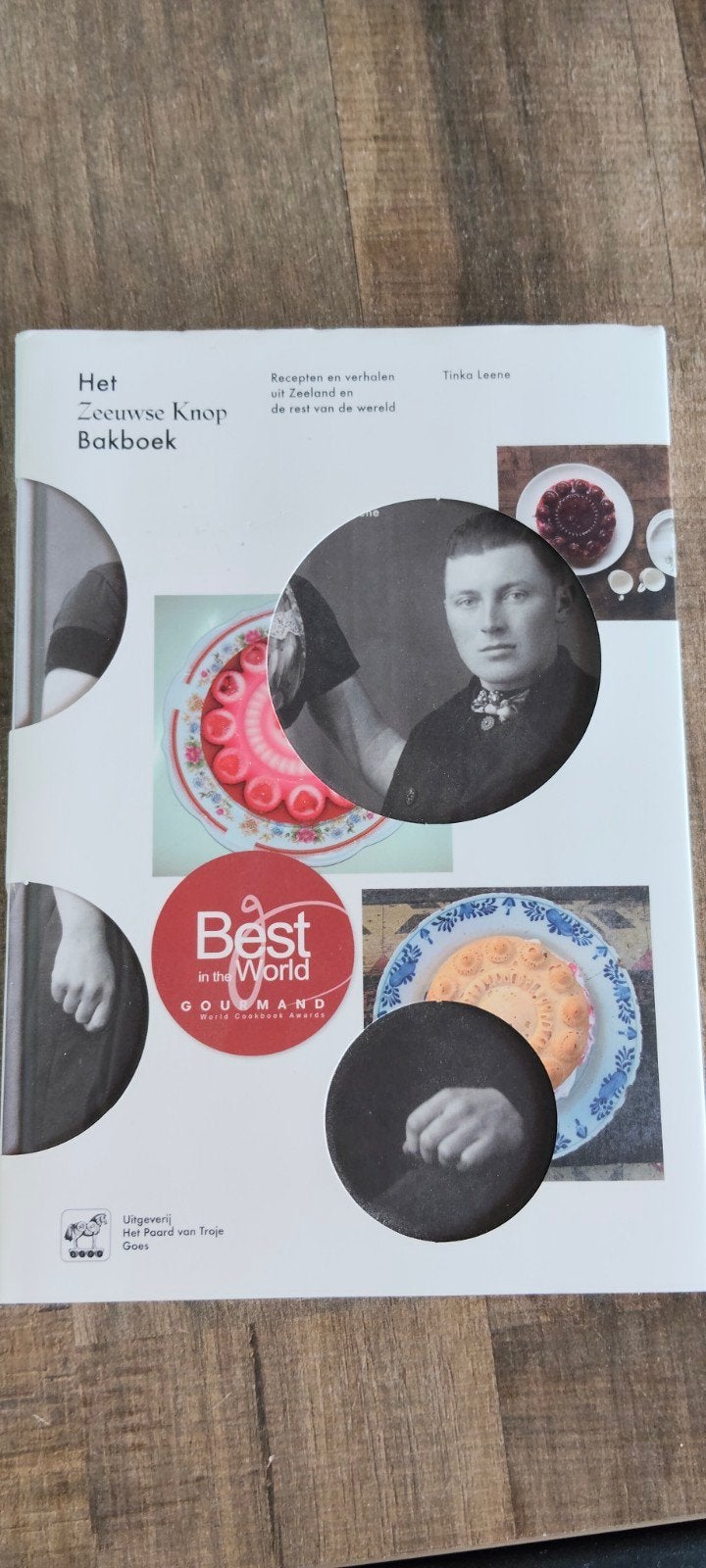 Tinka Leene - Het Zeeuwse knop bakboek, Boeken, Ophalen of Verzenden, Zo goed als nieuw, Tinka Leene