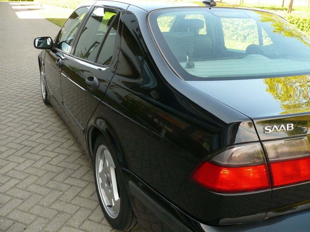 SAAB 9-5 Sport-AERO 2.3 turbo - youngtimer - Topstaat !, Auto's, Saab, Automaat, Navigatiesysteem, Zwart, 2300 cc