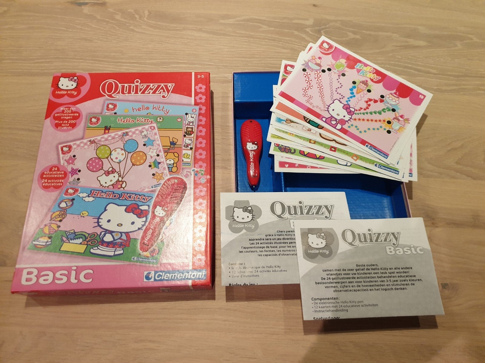 Hello Kitty Quizzy Basic Educatief Spel Clementoni, Ophalen of Verzenden, Zo goed als nieuw, Taal en Lezen, Met licht