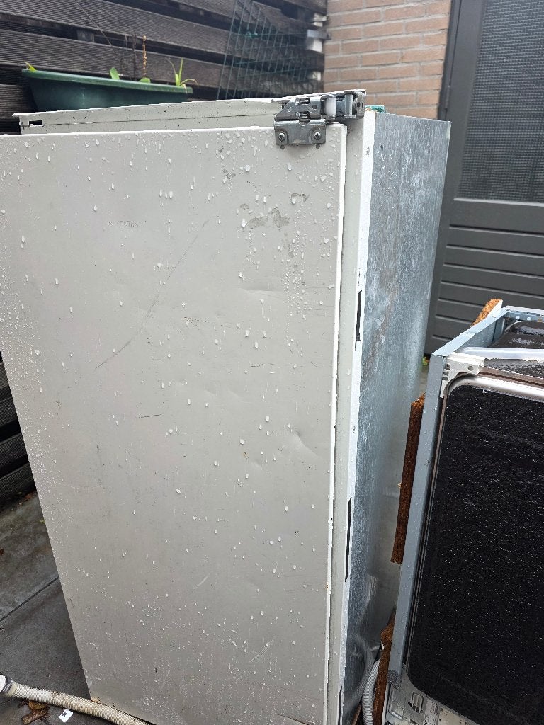 Fridge and dishwasher, 200 liter of meer, Ophalen of Verzenden, Zonder vriesvak, 160 cm of meer