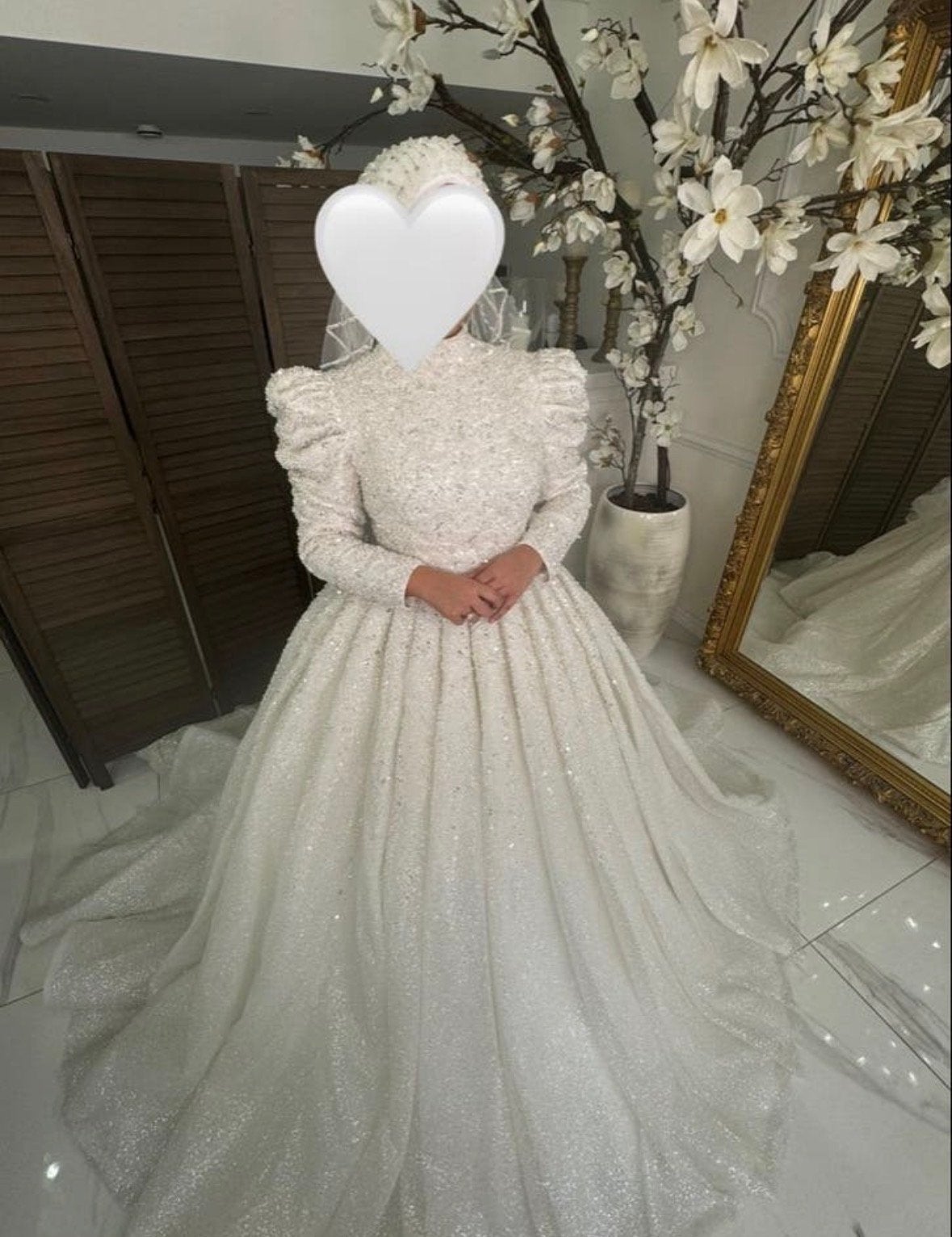 Prachtige witte trouwjurk met lange mouwen en sluier, Kleding | Dames, Ophalen, Zo goed als nieuw, Wit, Trouwjurk