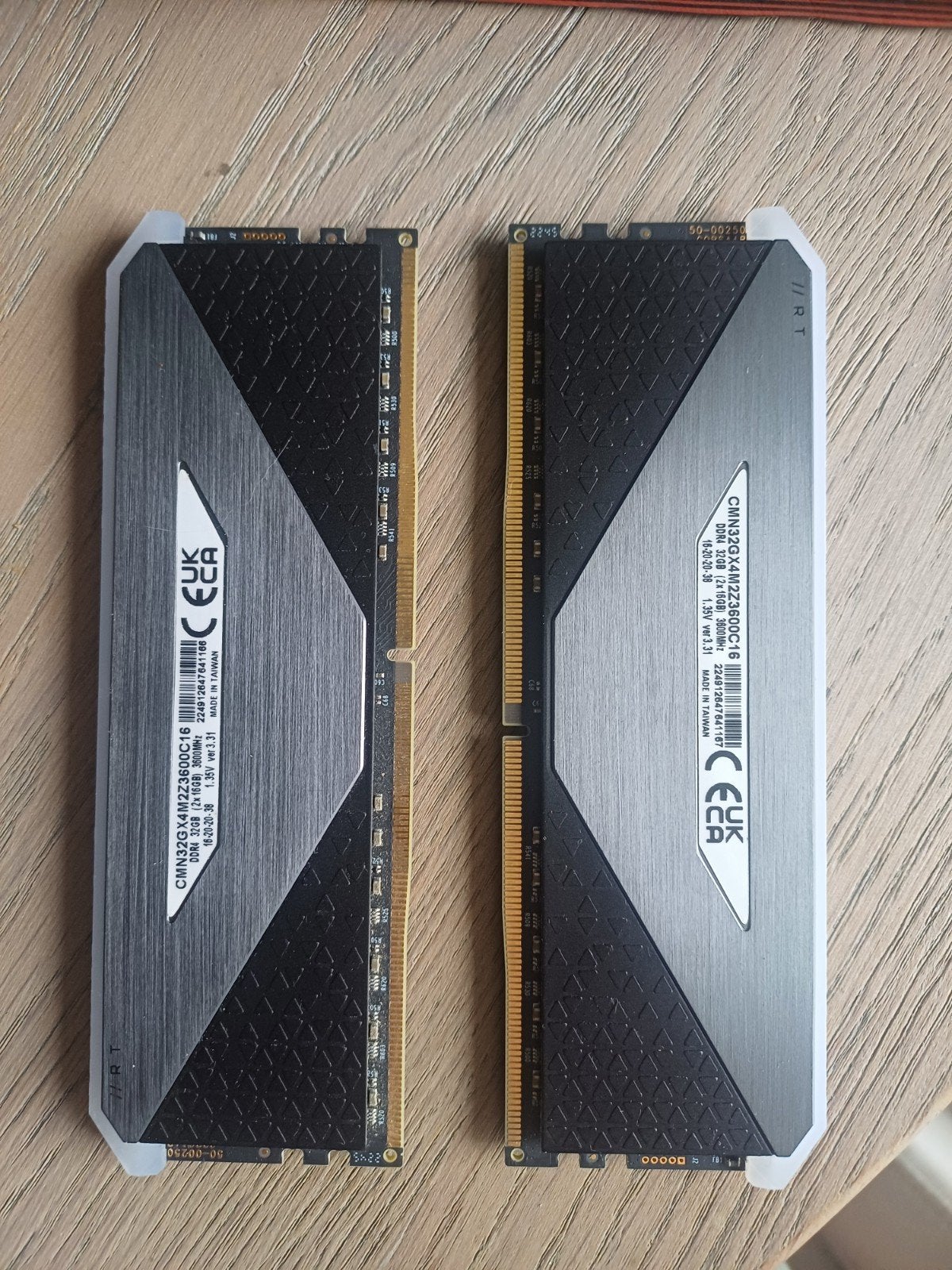 Corsair Vengeance RGB RT DDR4 RAM - 32GB (2x16GB) 3600MHz, Gebruikt, 32 GB, DDR4, Ophalen of Verzenden