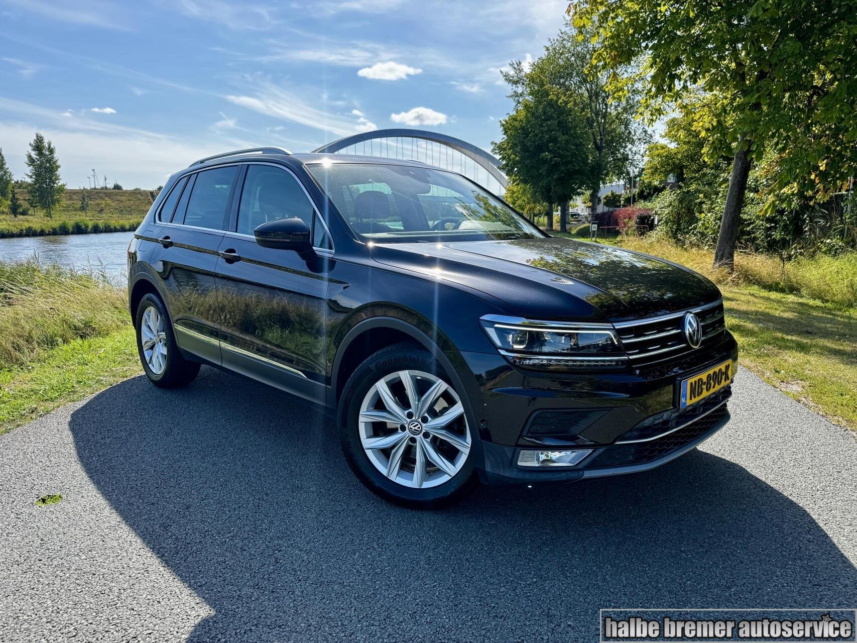 Volkswagen Tiguan 1.4 TSI Highline |Pano|Camera|Stoelv|Carpl, Auto's, Euro 6, 4 cilinders, 150 pk, Zwart