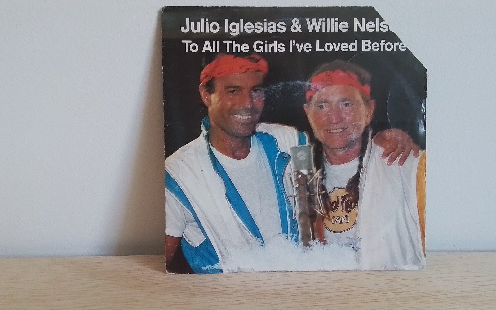 Julio Iglesias & Willie Nelson - to all the Girls i,ve loved, Ophalen of Verzenden, Gebruikt, Pop