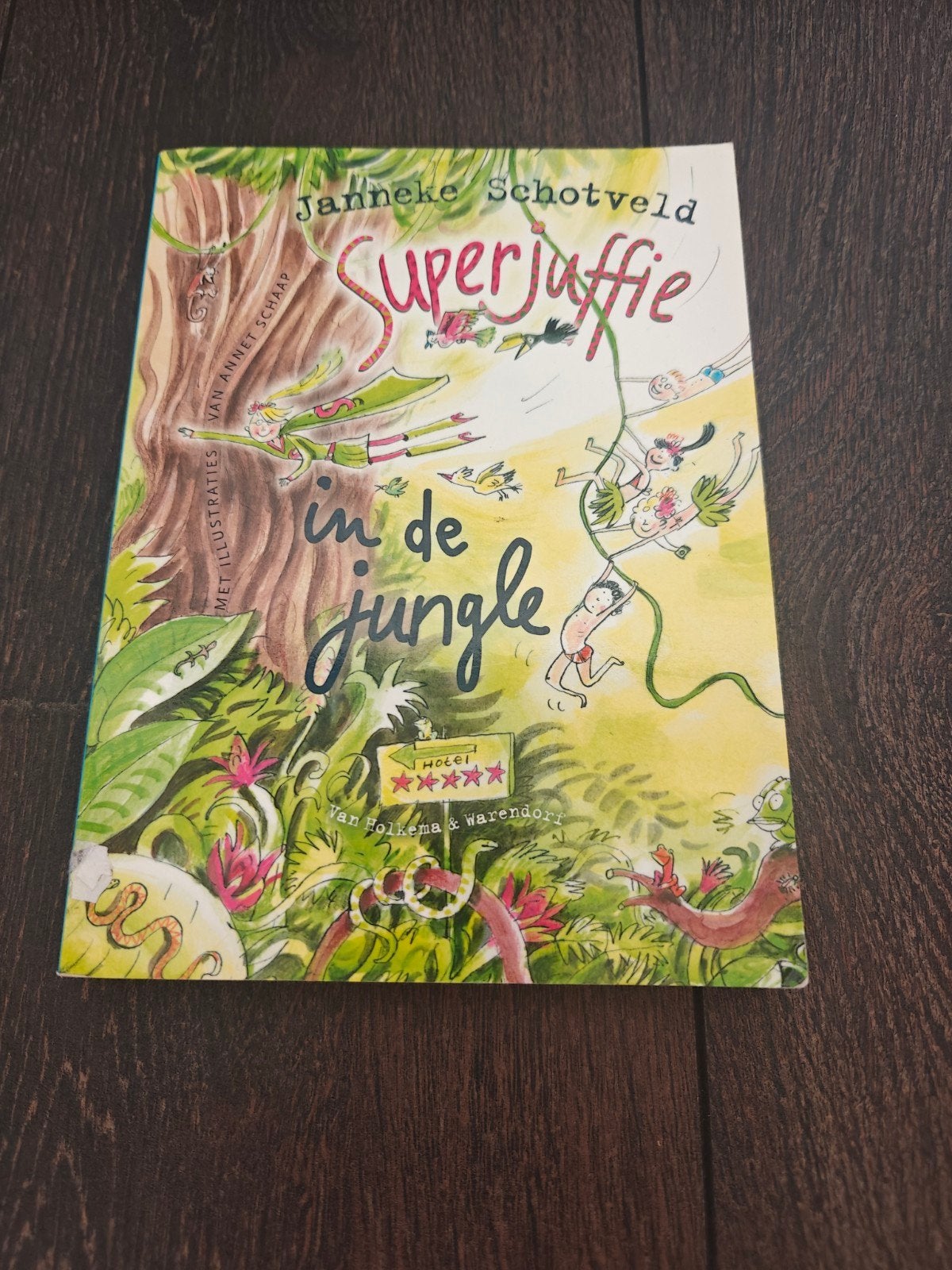 Superjuffie in de Jungle, Gelezen, Fictie algemeen, Ophalen of Verzenden, Janneke Schotveld