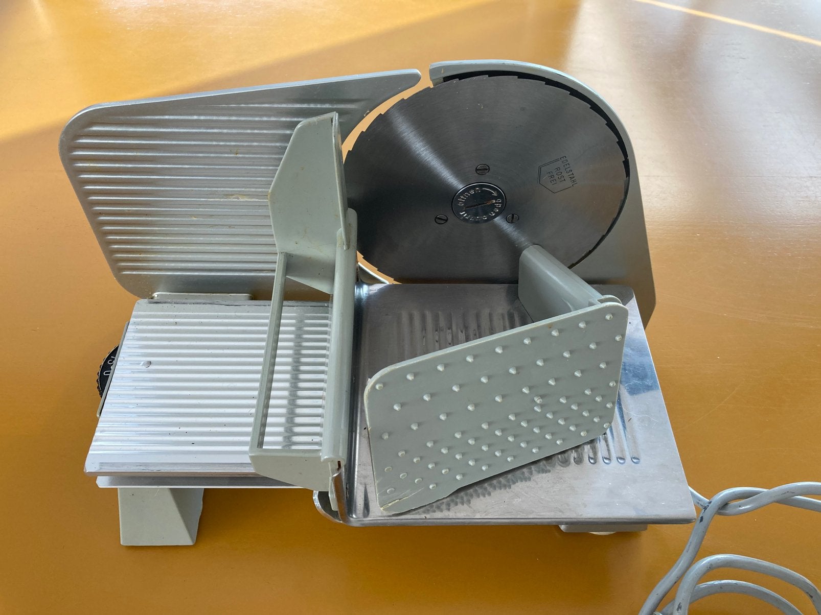 Snijmachine elektrisch, Ophalen, Zo goed als nieuw