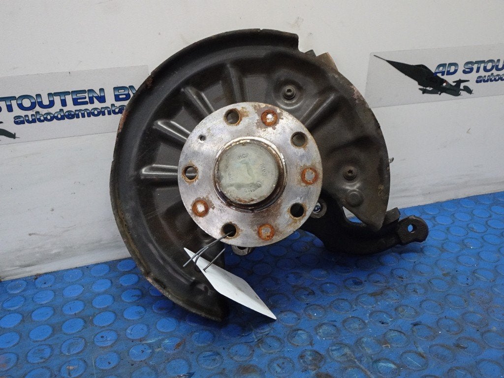 Fusee Links Achter Volkswagen Golf VII (AUA) 2013, Gebruikt, Volkswagen, Volkswagen AG, Kundenbetreuung@volkswagen.de