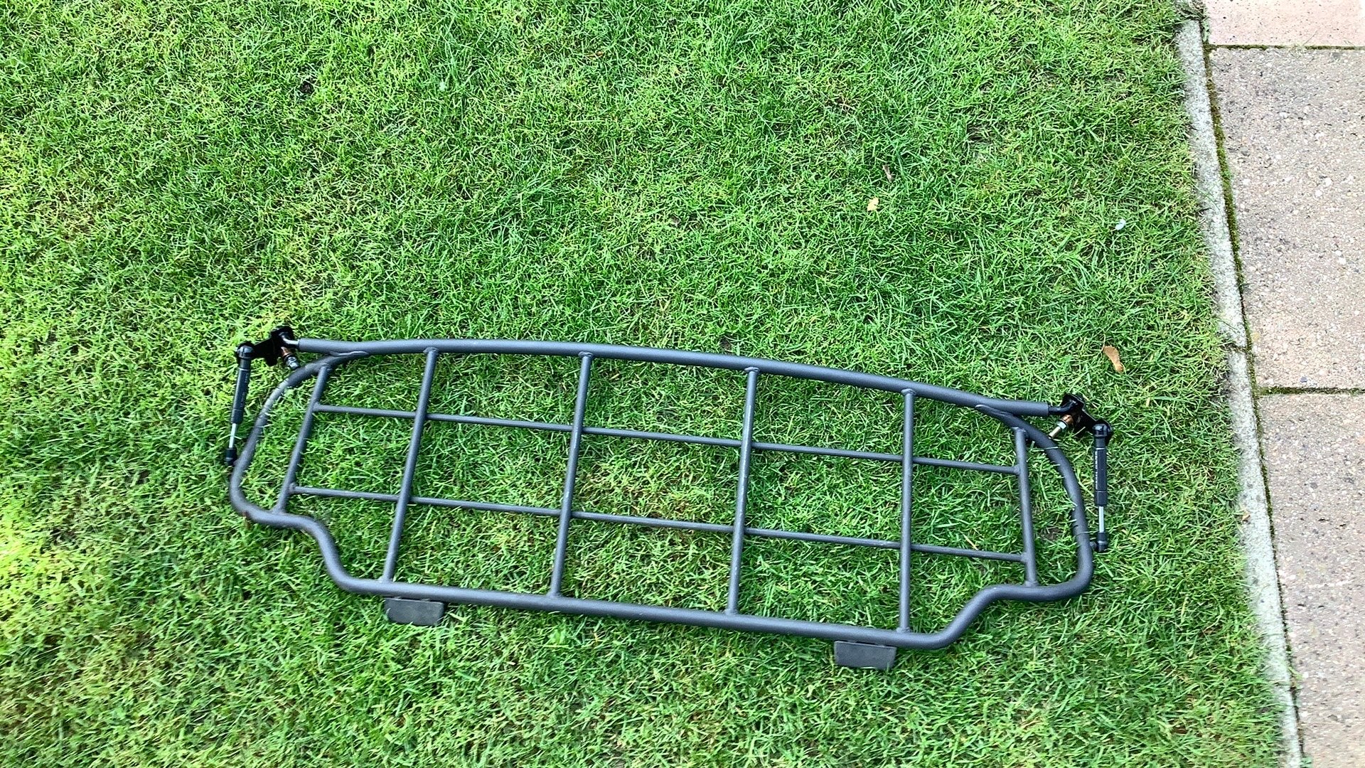 Hondenrek Volvo XC60, Ophalen