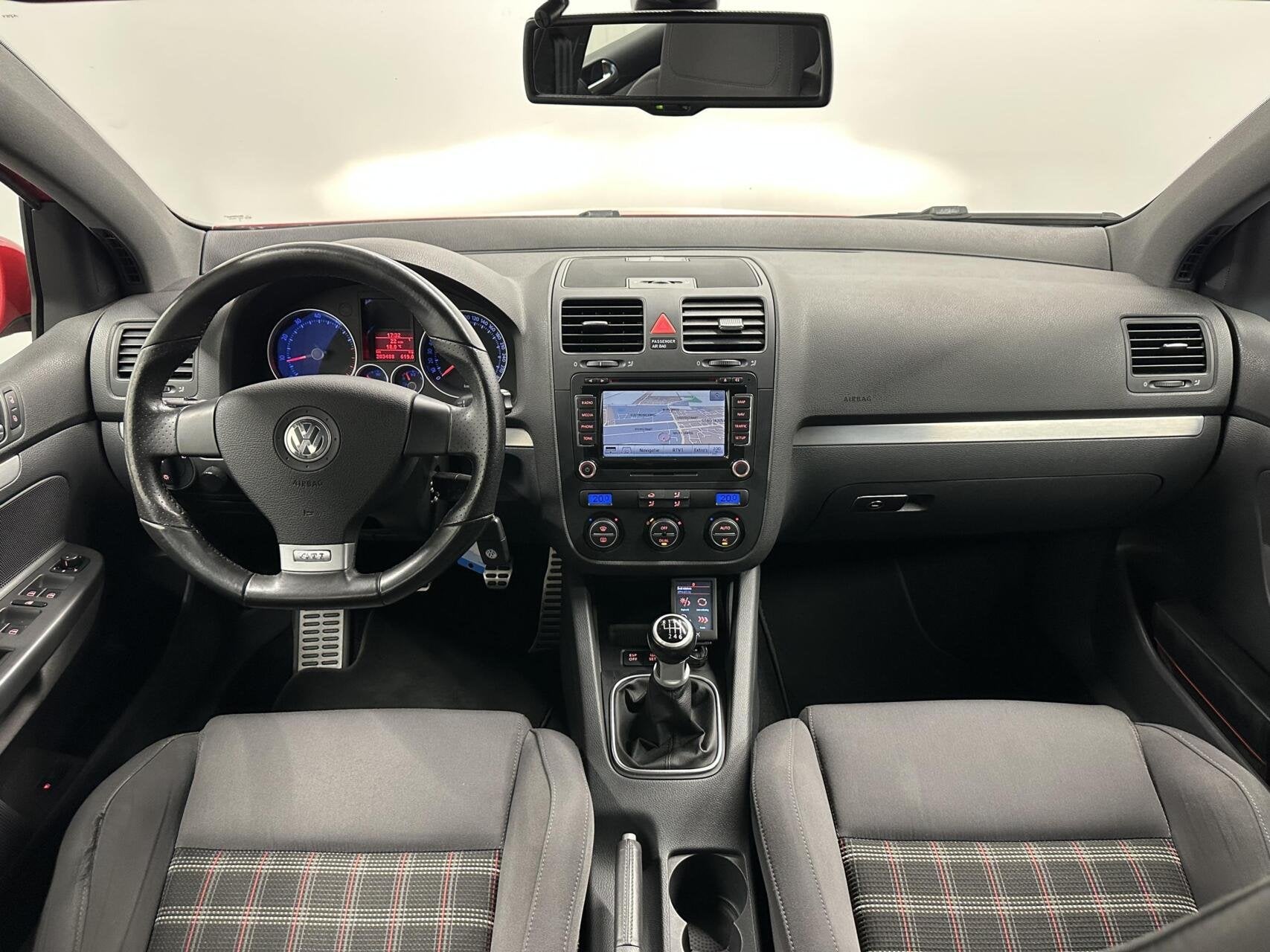 Volkswagen Golf 2.0 TFSI GTI NAVIGATIE ECC CRUISE LM., Auto's, Stof, Gebruikt, 4 cilinders, Automatische klimaatregeling