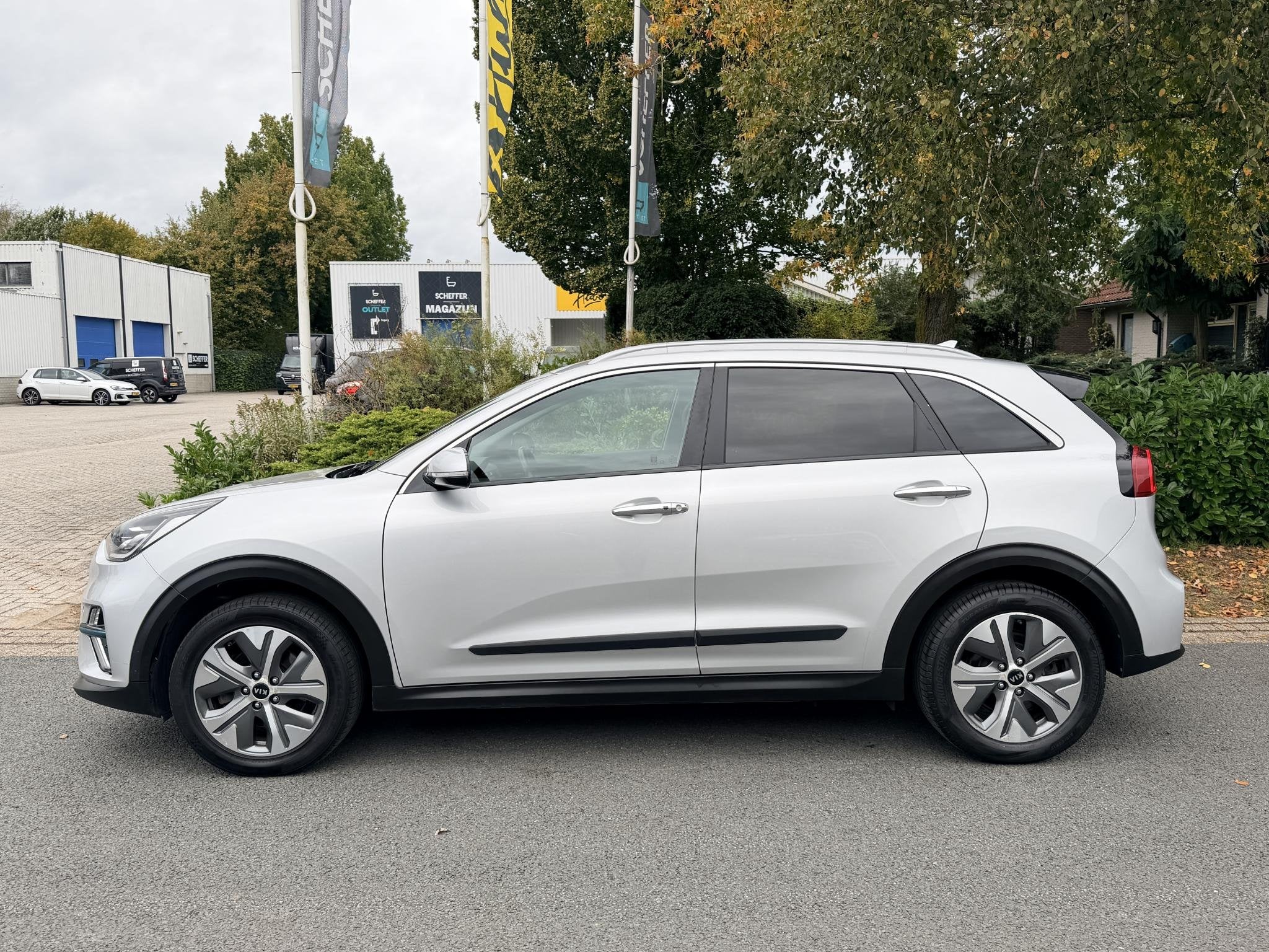Kia e-Niro ExecutiveLine 64 kWh 204PK SOH 93% Leder•JBL, Gebruikt, 1712 kg, 64 kWh, SUV of Terreinwagen