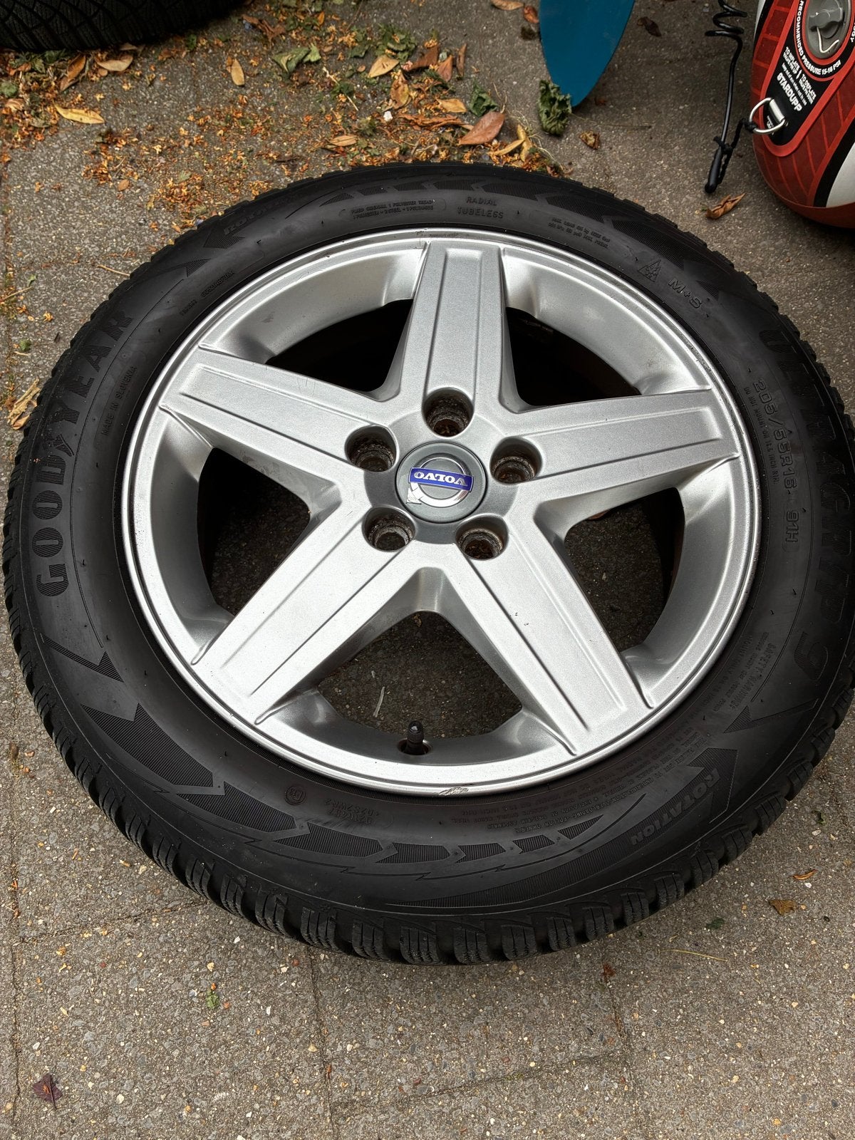 Originele Volvo Ceryx velg 16 inch (30671413), Auto-onderdelen, Ophalen, Gebruikt, Velg(en), 16 inch