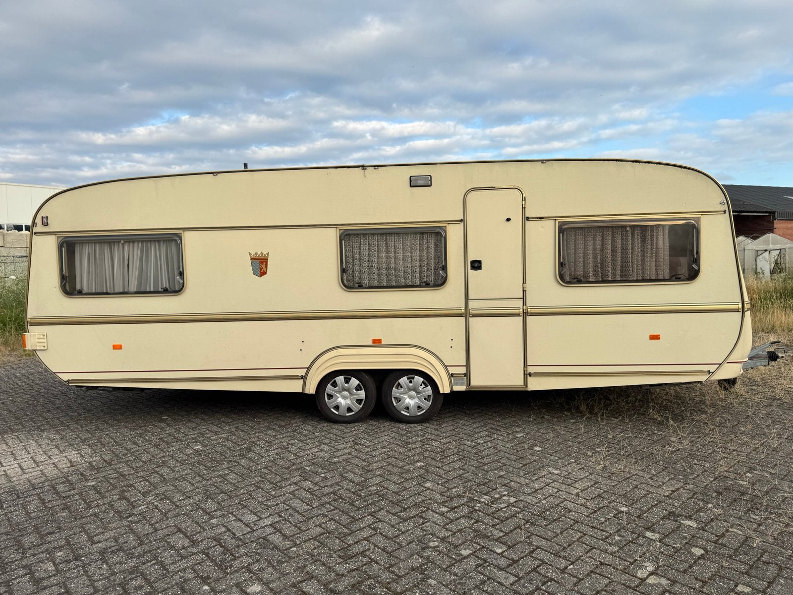 Ruime tabbert 6303 caravan met rondzit en vast bed, Ophalen, Gebruikt
