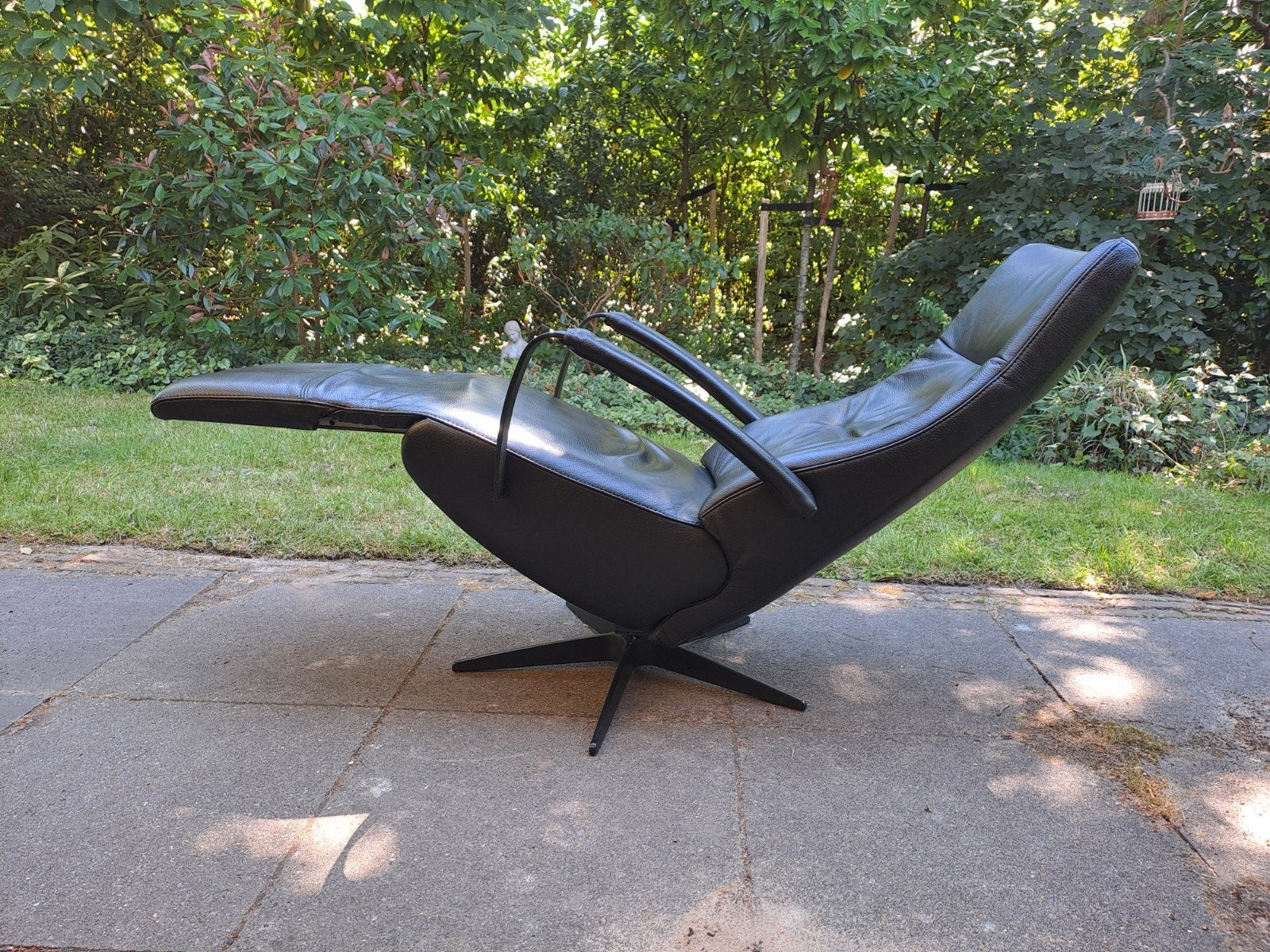 Relax fauteuil dik leer relaxstoel Framati  elektrisch Accu, Ophalen, Luxe comfortabel, Zo goed als nieuw, 50 tot 75 cm