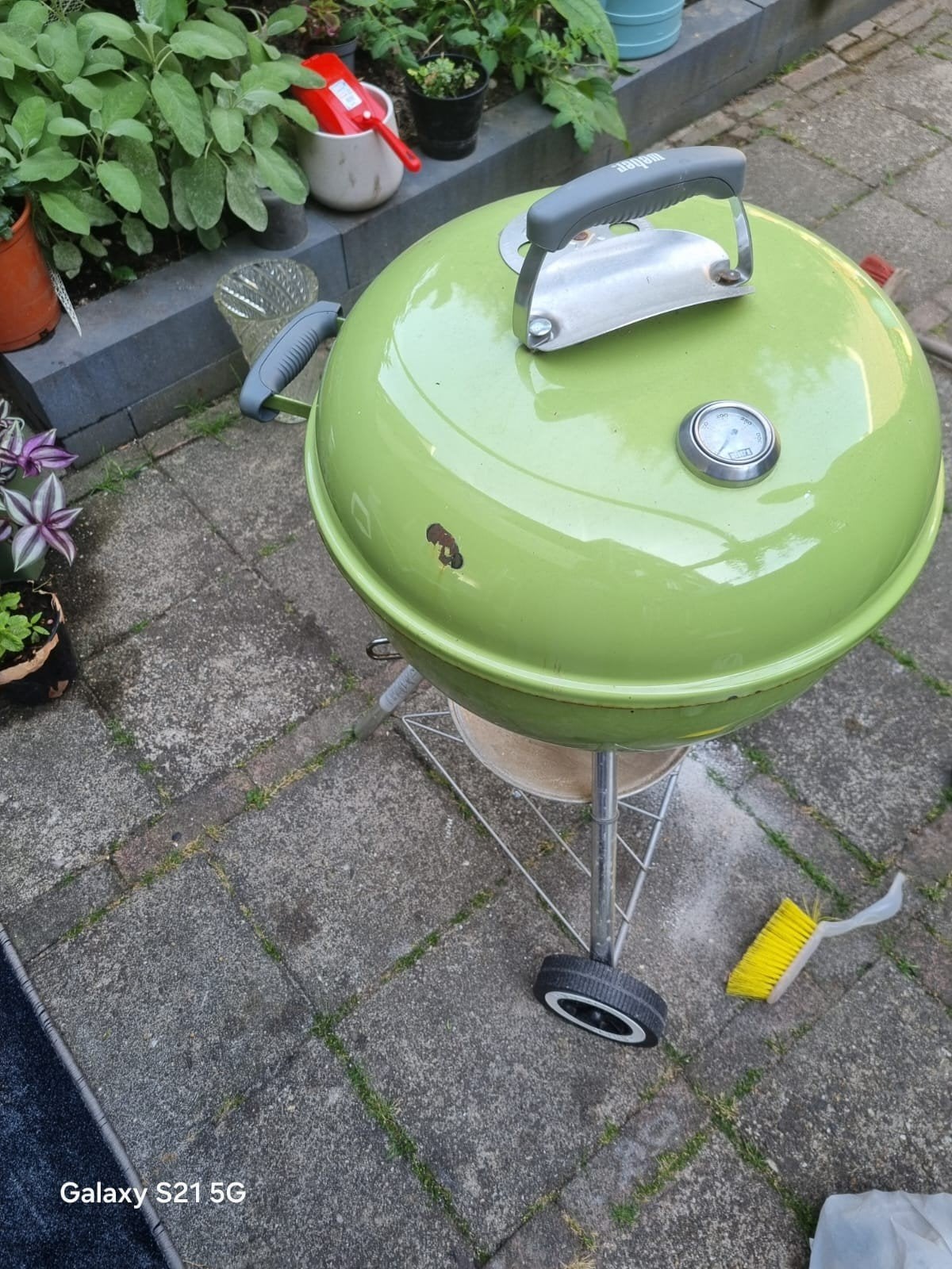 Groene Weber Compact Kettle BBQ 47 cm, Tuin en Terras, Houtskoolbarbecues, Ophalen, Gebruikt, Weber