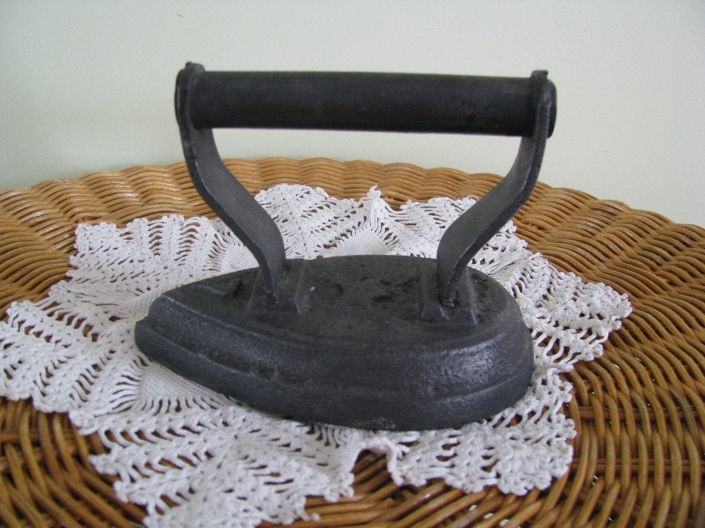 Cast Iron # gietijzer * strijk bout - ijzer van TOEN ( E ), Antiek en Kunst, Ophalen of Verzenden