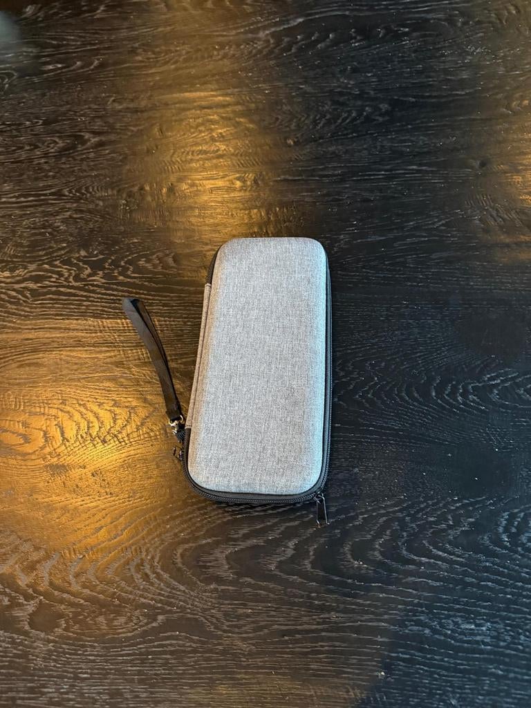 Gloednieuwe Nintendo Switch hoes met vakjes, Ophalen of Verzenden, Nieuw, Switch, Overige typen