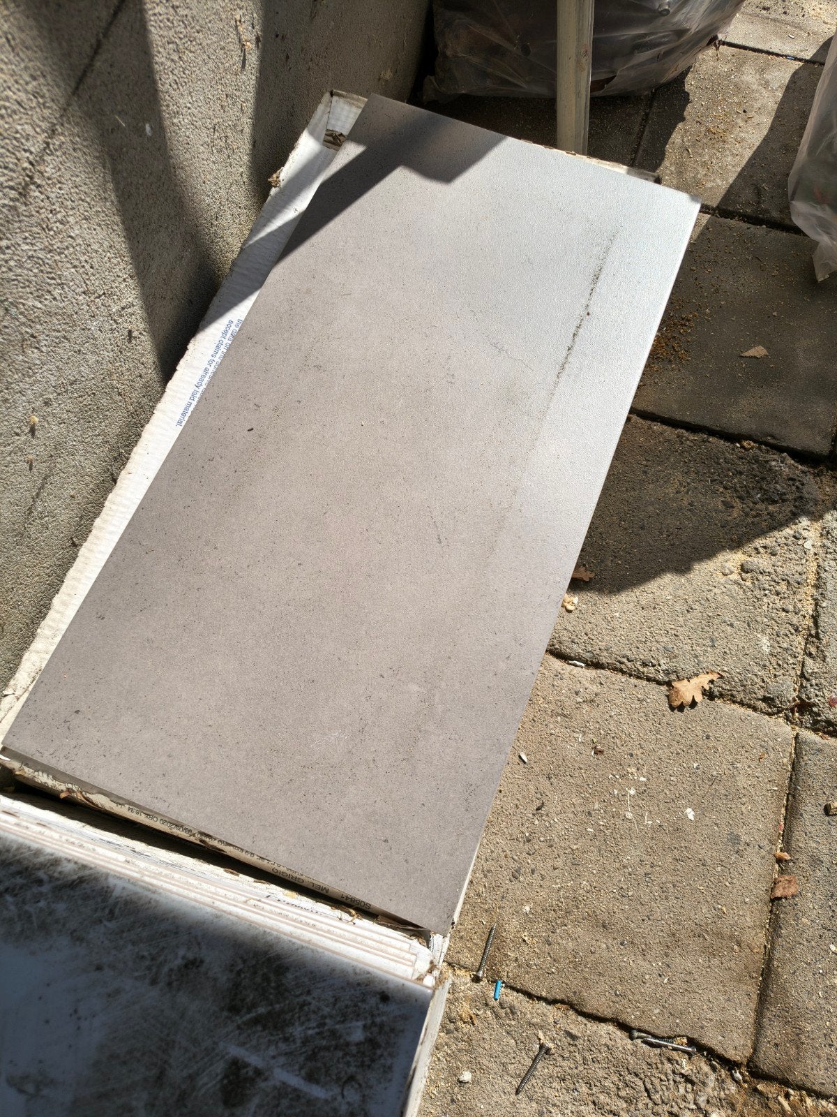 Keramische wandtegels 30x60 cm, wit en grijs, Doe-het-zelf en Verbouw, Tegels, Ophalen, 60 cm of meer, Nieuw, 20 tot 40 cm