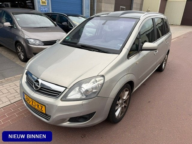 Opel Zafira 2.2 Cosmo Automaat 2008 APK 3-27 Export / handel, Automatische klimaatregeling, Gebruikt, Zwart, 4 cilinders