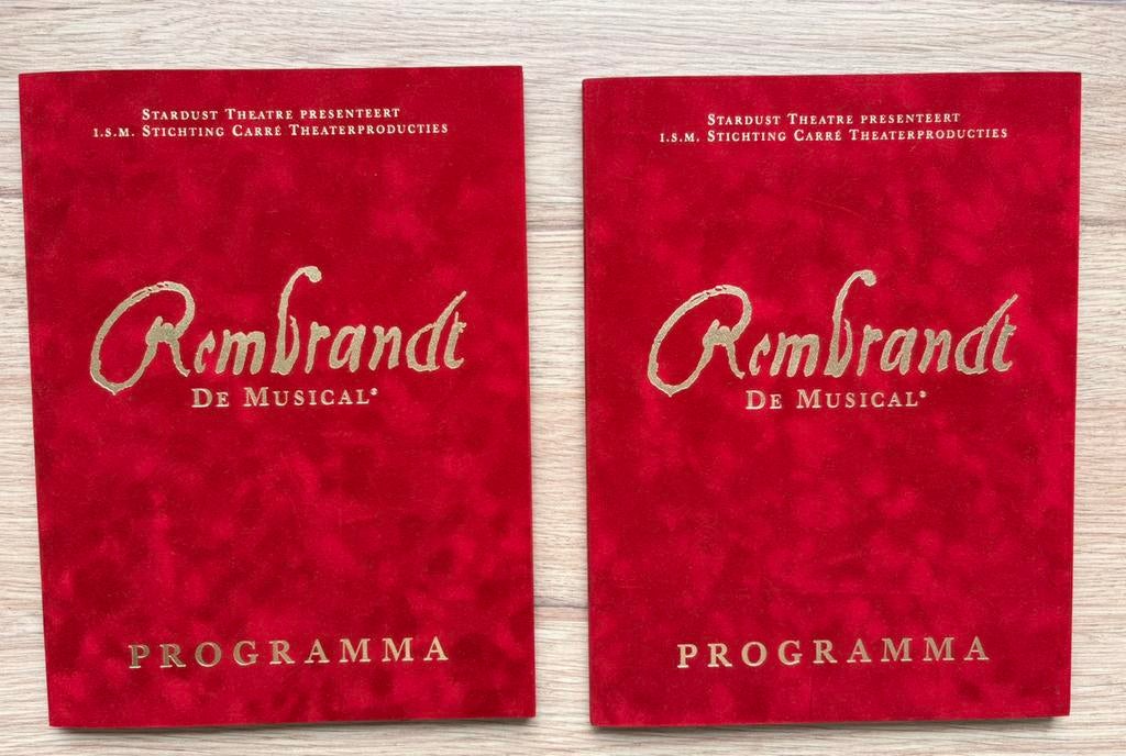 2 Programmaboekjes | Rembrandt de musical | 2006, Boeken, Kunst en Cultuur | Dans en Theater, Nieuw, Ballet of Musical, Ophalen of Verzenden