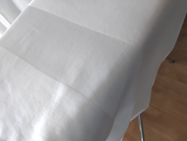 Wit tafellaken  tafelkleed schoon 170 x 130 cm Uniek, Ophalen of Verzenden, Zo goed als nieuw, Wit, Tafelkleed of Tafelzeil