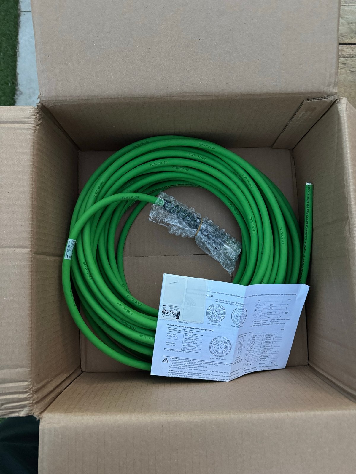 Data kabel met m23 stekker, Ophalen, Nieuw
