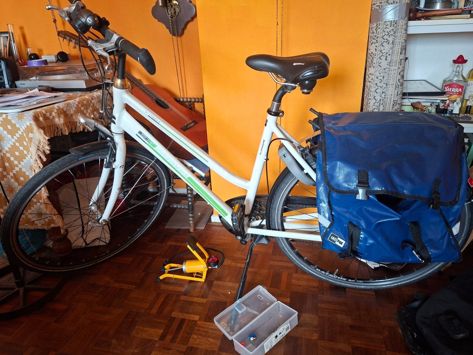 Batavus Apache, Ophalen of Verzenden, Zo goed als nieuw, Minder dan 10 versnellingen, Batavus