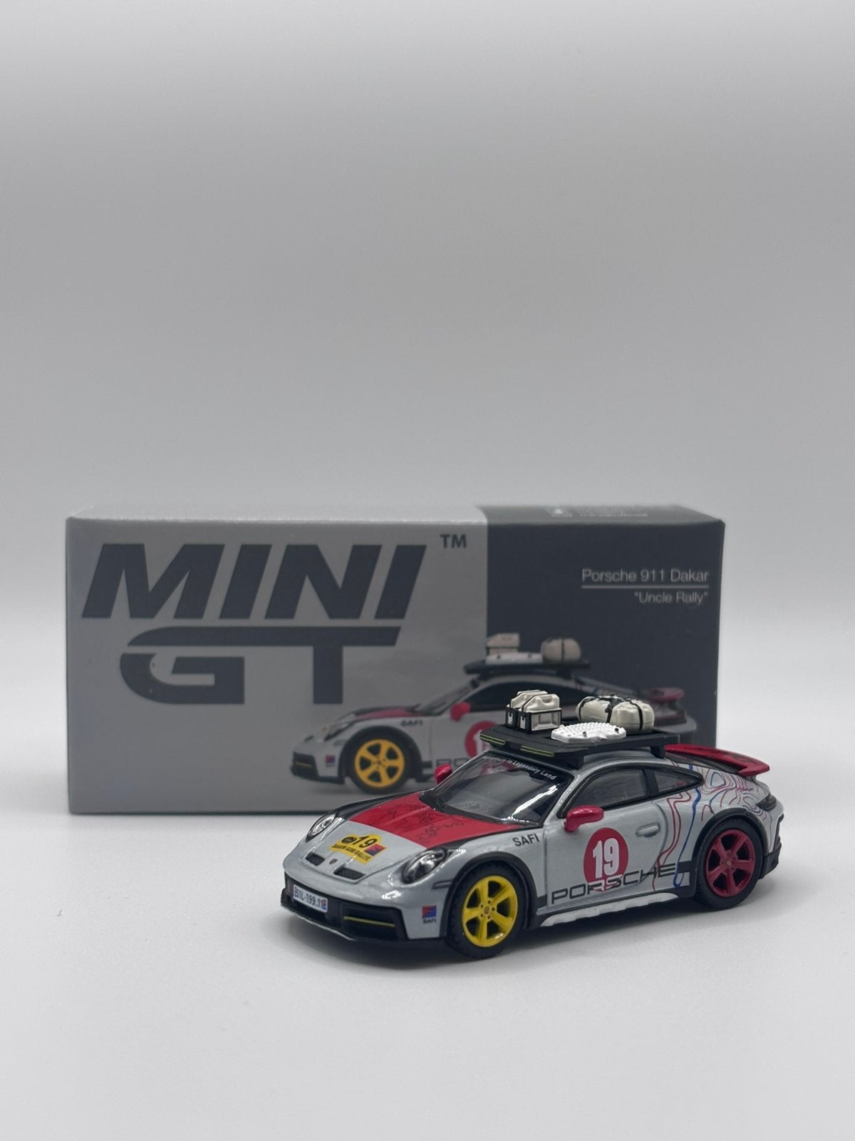 Mini GT - Porsche 911 Dakar "Uncle Rally", Www.rubensmodelautos.nl, Auto, Nieuw, Ophalen of Verzenden